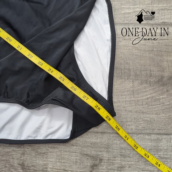 Eomenie Cross Front Cut Out One Piece Swimsuit Size XL - Picture 5 of 6